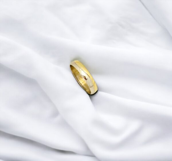 Arany Karikagyűrűk 14 karátos Fehér és Sárga arany hullámos karikagyűrű (Nr.31) webshop
