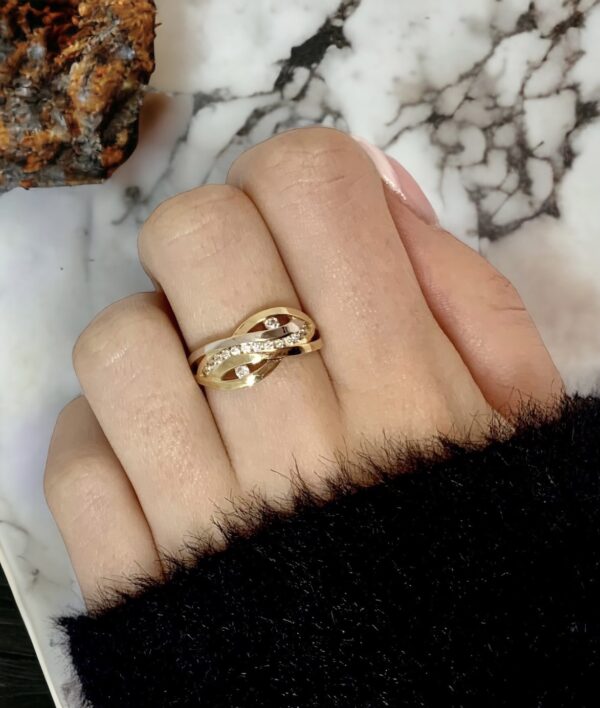 Arany Gyűrűk 14 karátos Hullámos köves gyűrű (Nr.3) webshop