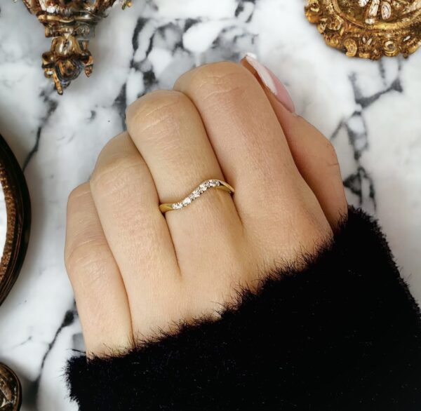 Arany Gyűrűk 14 karátos Hullámos köves gyűrű (Nr.21) webshop