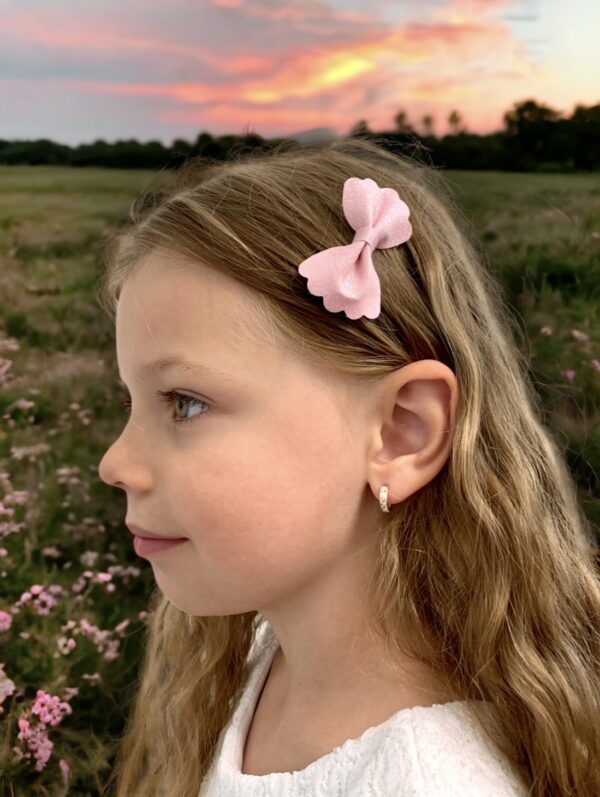 Arany Kislány fülbevalók 14 karátos Karika fehér köves kislány fülbevaló (Nr.46) webshop