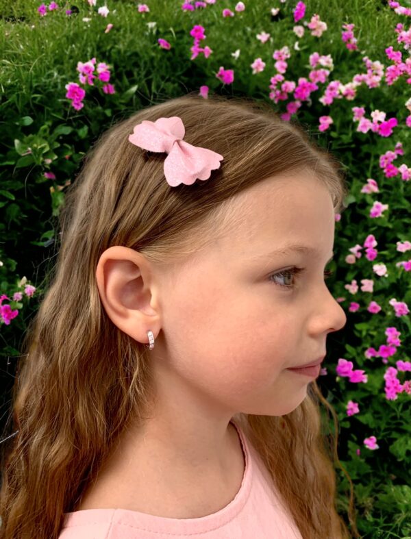 Arany Kislány fülbevalók 14 karátos Fehér arany Kislány karika fülbevaló rózsaszín fehér kővel (Nr.50) webshop