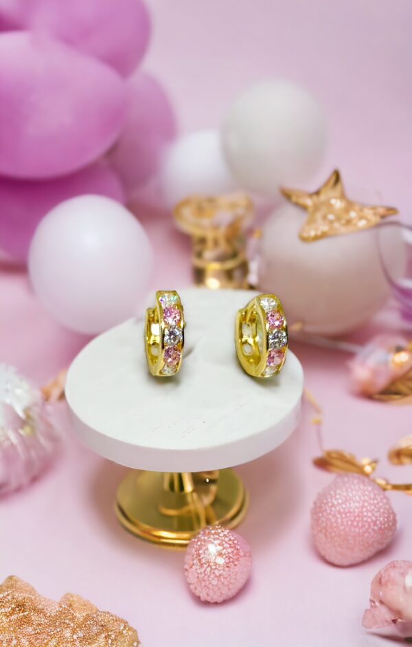 Arany Kislány fülbevalók 14 karátos Kislány köves karika fülbevaló rózsaszín fehér kővel (Nr.28) webshop