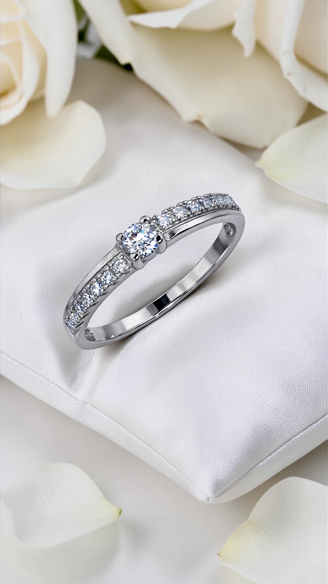 Arany Gyűrűk 14 karátos Gyűrű több köves (Nr.66) webshop Gyűrű több köves (Nr.66)