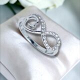 Arany Gyűrűk 14 karátos Gyűrű Végtelen jeles fehér arany (Nr.61) webshop