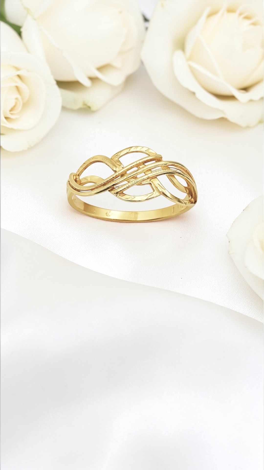 Arany Gyűrűk 14 karátos Gyűrű hullámos vésett modell (Nr.11) webshop Gyűrű hullámos vésett modell (Nr.11)