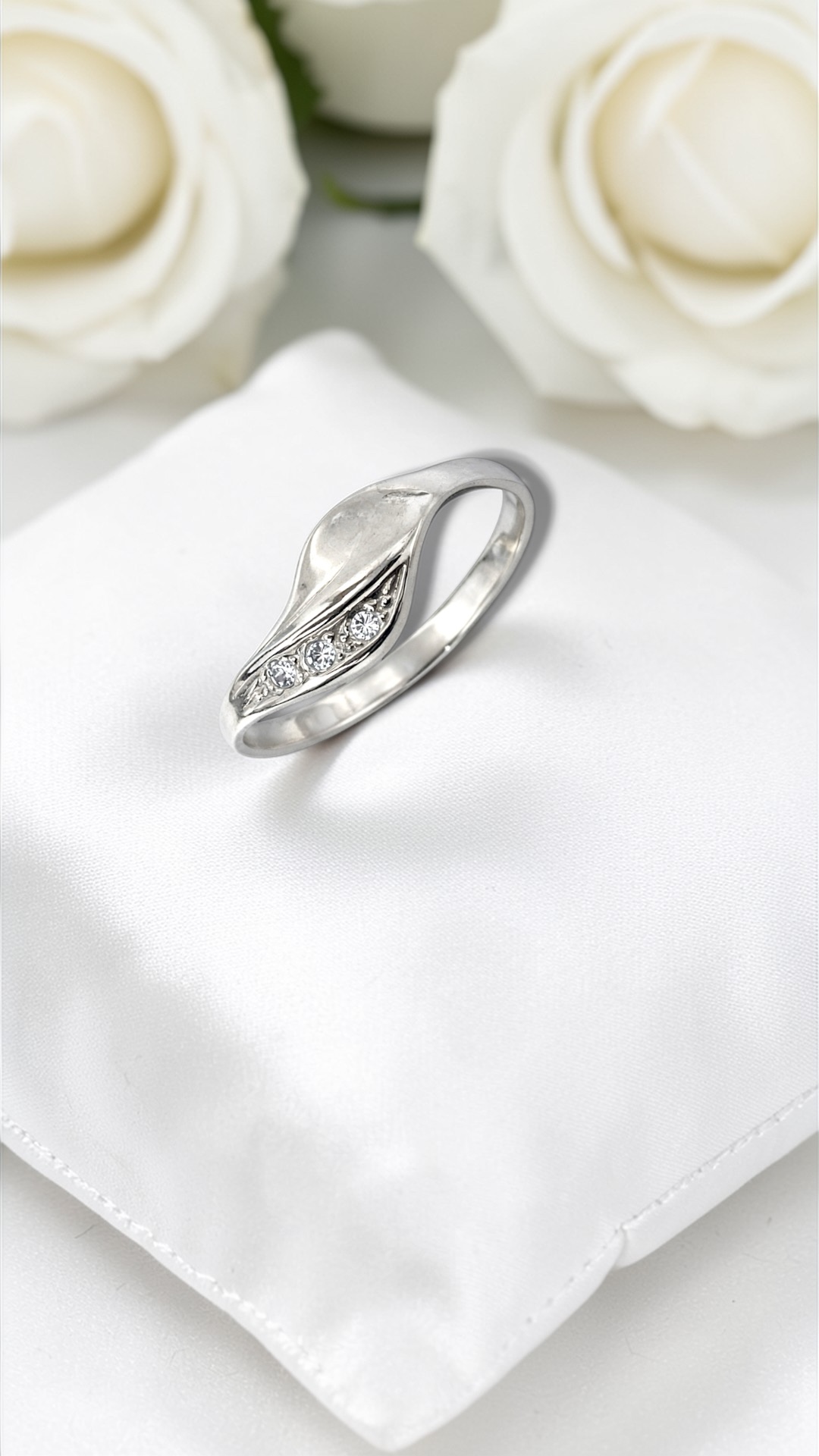 Arany Gyűrűk 14 karátos Gyűrű fehér arany köves (Nr.27) webshop Gyűrű fehér arany köves (Nr.27)