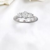 Arany Gyűrűk 14 karátos Gyűrű 3 köves fehér arany (Nr.68) webshop