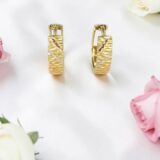 Arany Női fülbevaló 14 karátos Fülbevaló , vésett karika fazon (Nr.12) webshop