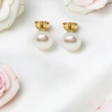 Arany Női fülbevaló 14 karátos Fülbevaló , fehér gyöngyös bedugós , stekkeres modell (Nr.9) webshop