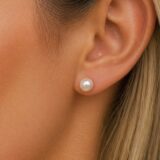 Arany Női fülbevaló 14 karátos Fülbevaló , fehér gyöngyös bedugós , stekkeres modell (Nr.9) webshop