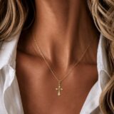 Arany Medálok 14 karátos Medál , köves kereszt (Nr.30) webshop