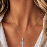 Arany Medálok 14 karátos Medál , fehér arany , fehér köves kereszt (Nr.11) webshop